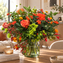 Load image into Gallery viewer, Warm herfstboeket in oranje en rode tinten