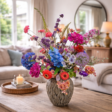 Afbeelding in Gallery-weergave laden, Luxe kleurrijk kunstbloemen bloemstuk