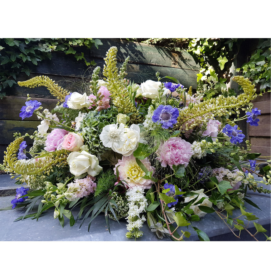 Blz. 25 | Rond gemengd afscheidsstuk pastel & blauw