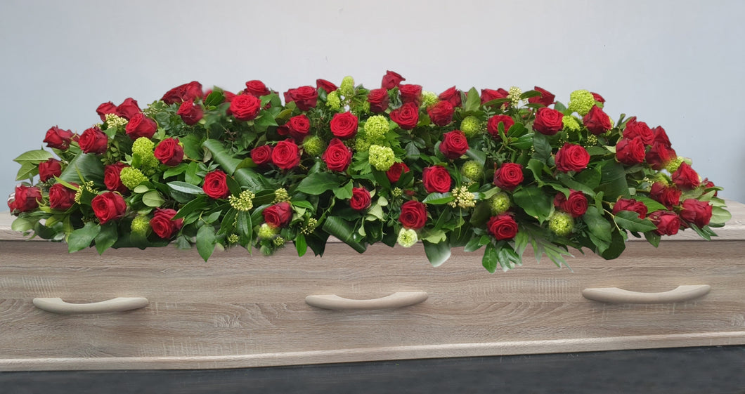 Blz. 29 | Klassieke Kistbedekking van Rode Rozen