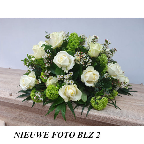 Blz.2 | Afscheidsrouwstuk rond avalance natuurlijk groen