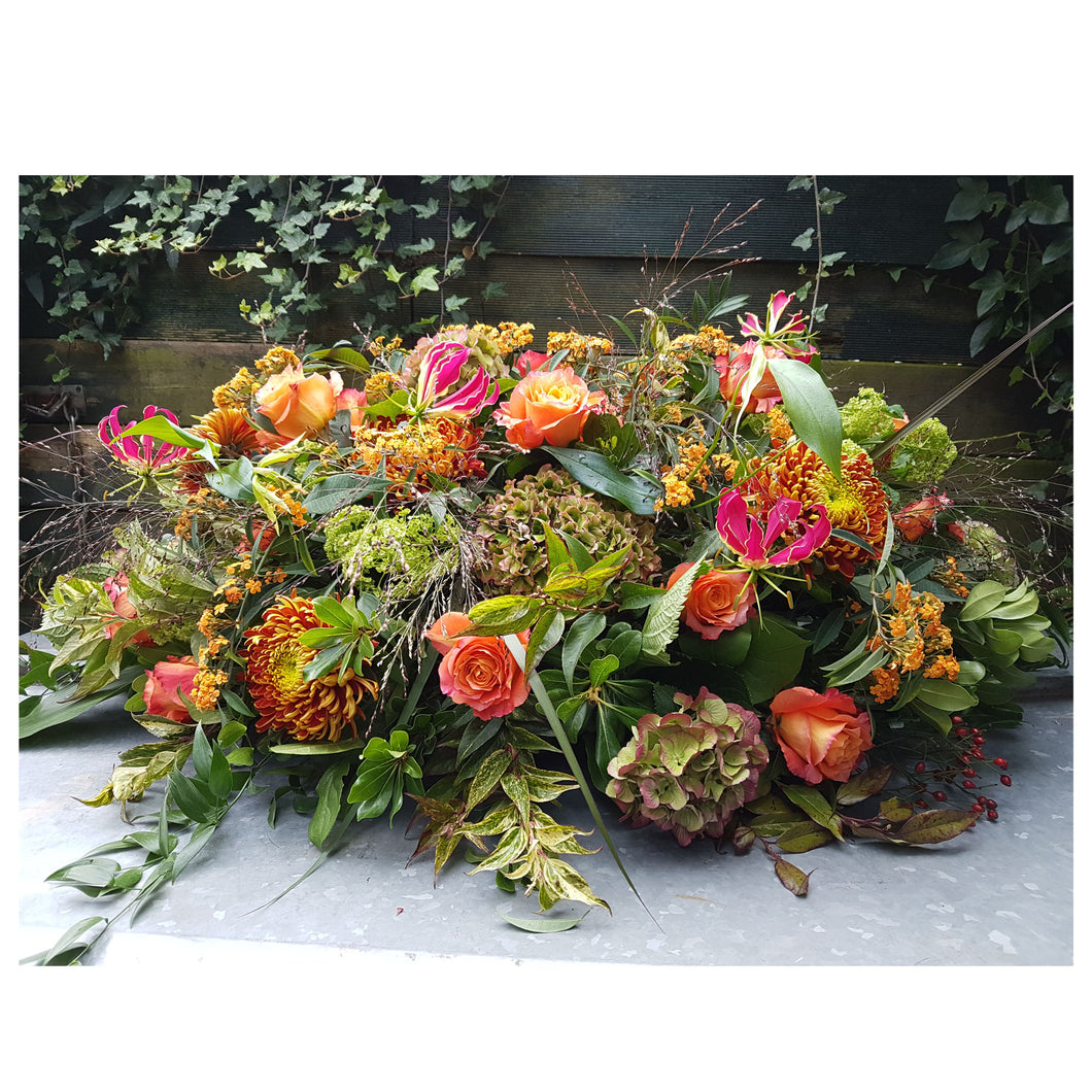 Blz. 40 | Ovaal afscheidsarrangement in herfsttinten